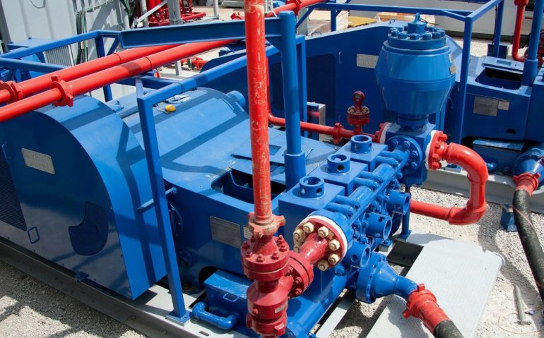 Буровые насосы: Ключевые особенности и их значение в нефтедобыче