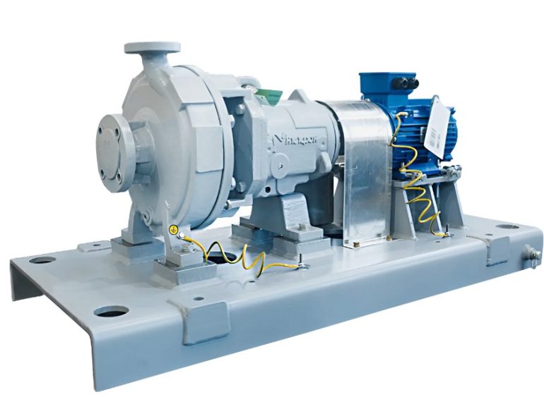 Универсальные насосы для химических жидкостей: преимущества и области применения